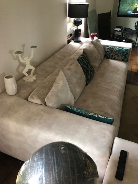 Canapé En Tissu 4 Places En Très Bon État