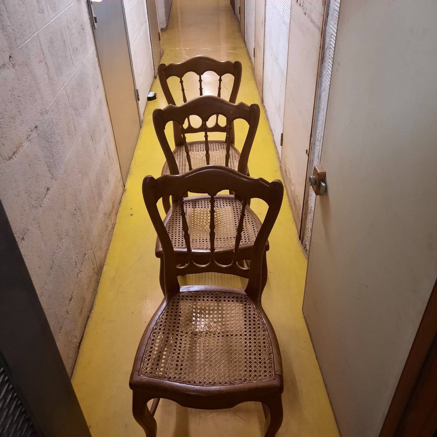 3 Chaises 19eme .Bon Etat Sauf Cannage A Refaire