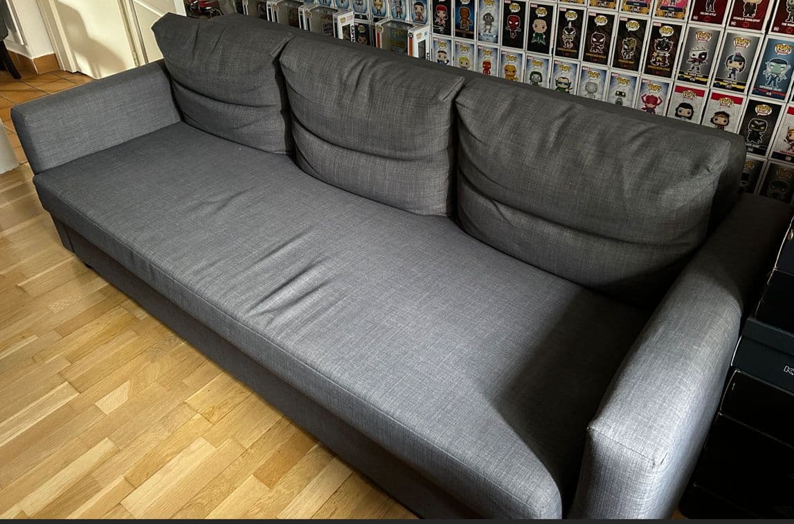 Canapé Lit 3 Places Convertible De Chez Ikéa Gris Foncé.