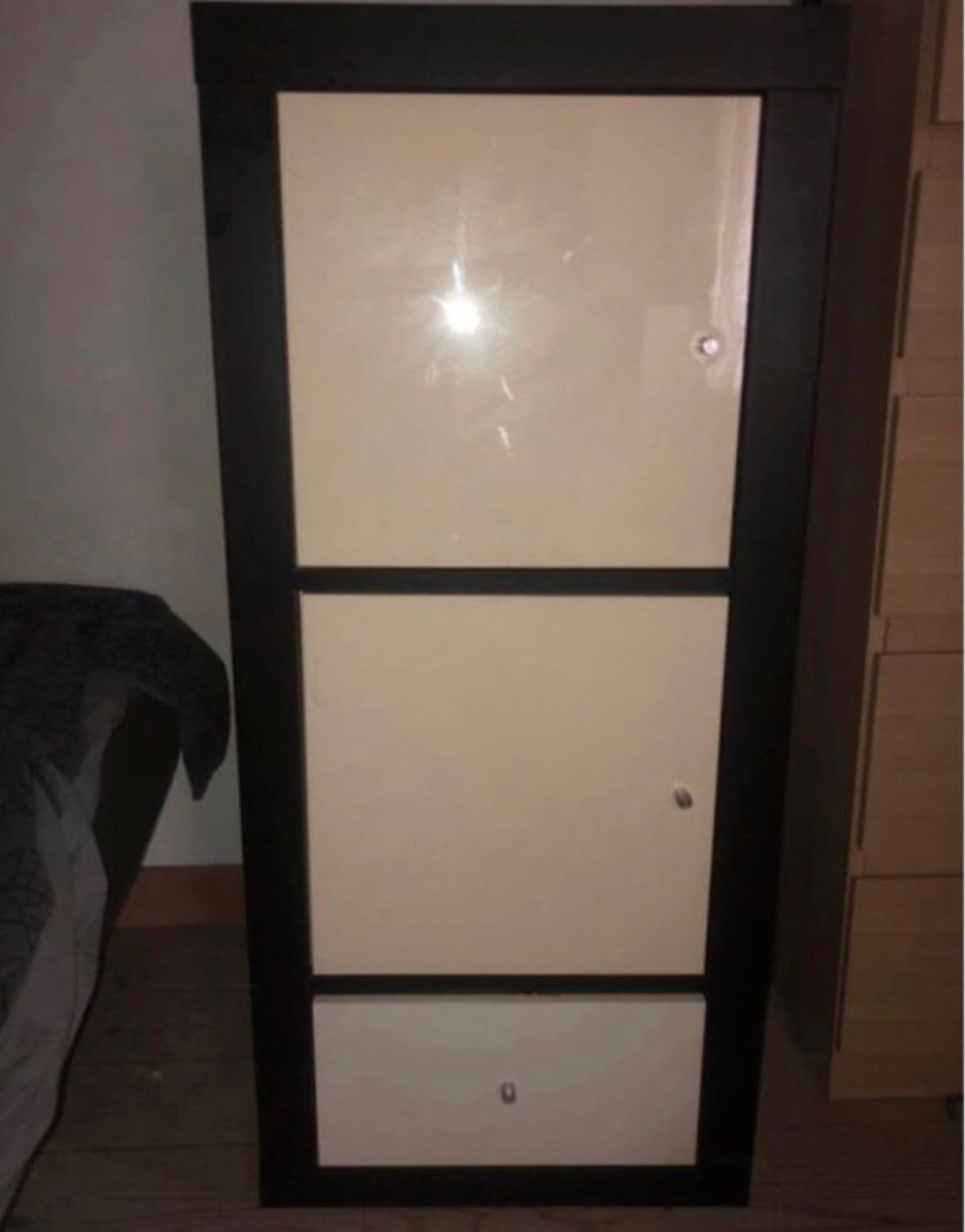 Colonne de rangements