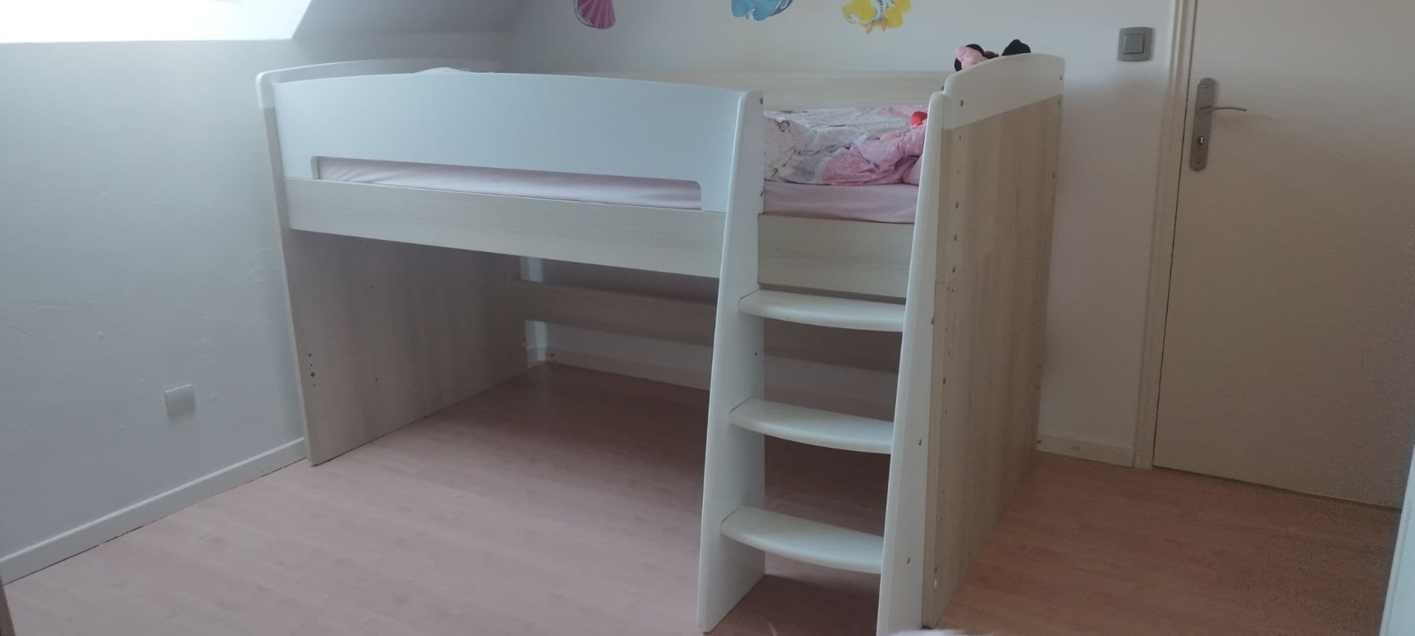 Vente Lit Junior Avec Matelas, Bureau Et Étagère.
