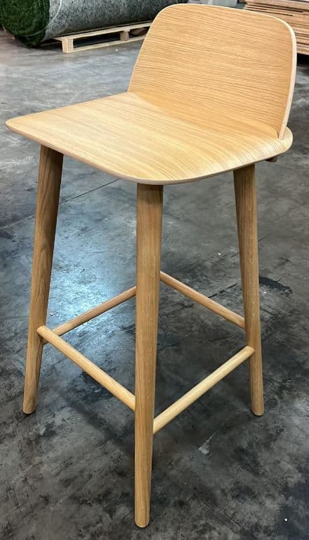 Tabourets De Bar Muuto (Modèles Visu Et Nerf)