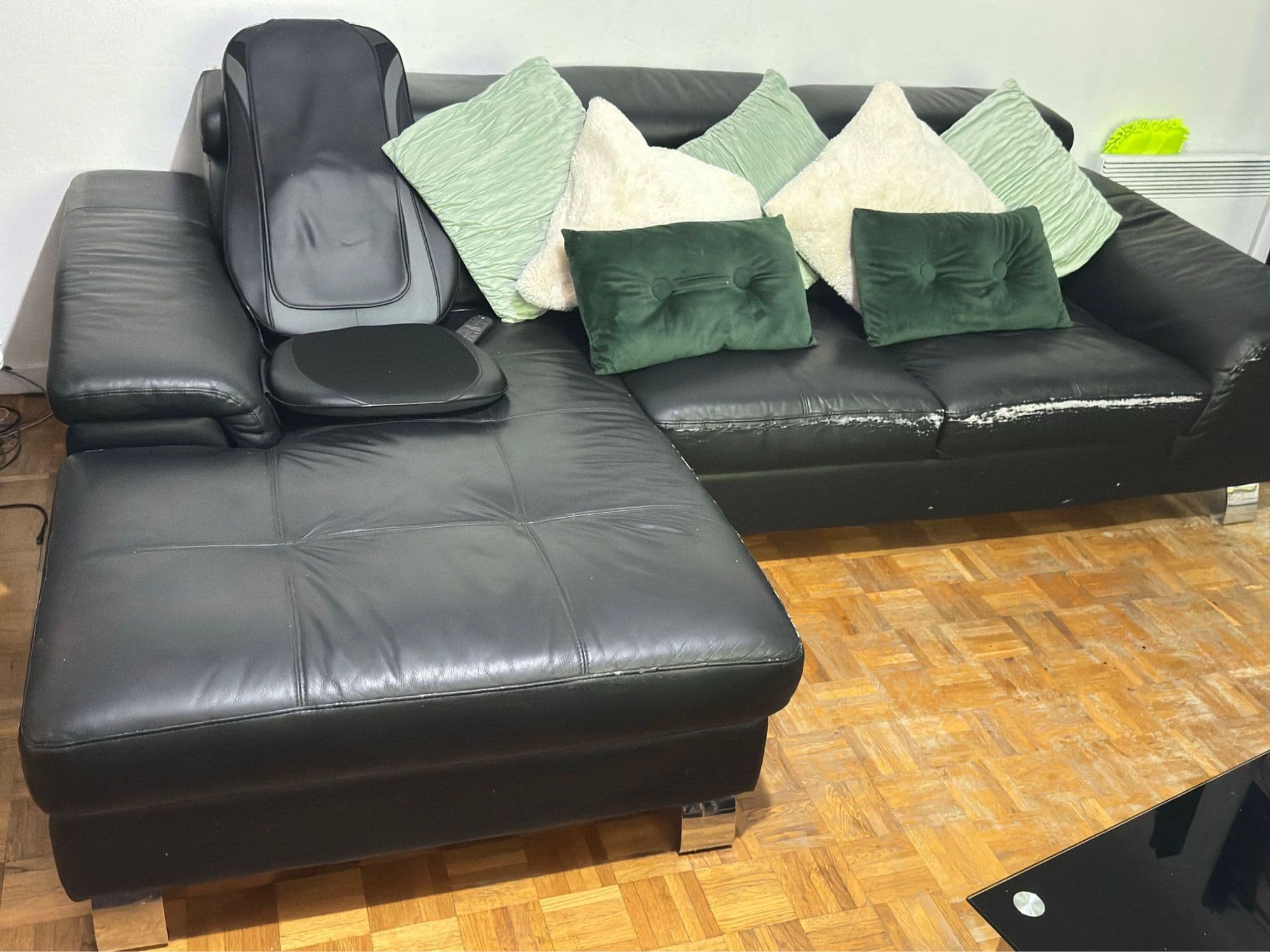 Canapé d'angle cuir avec quelques défauts à vendre