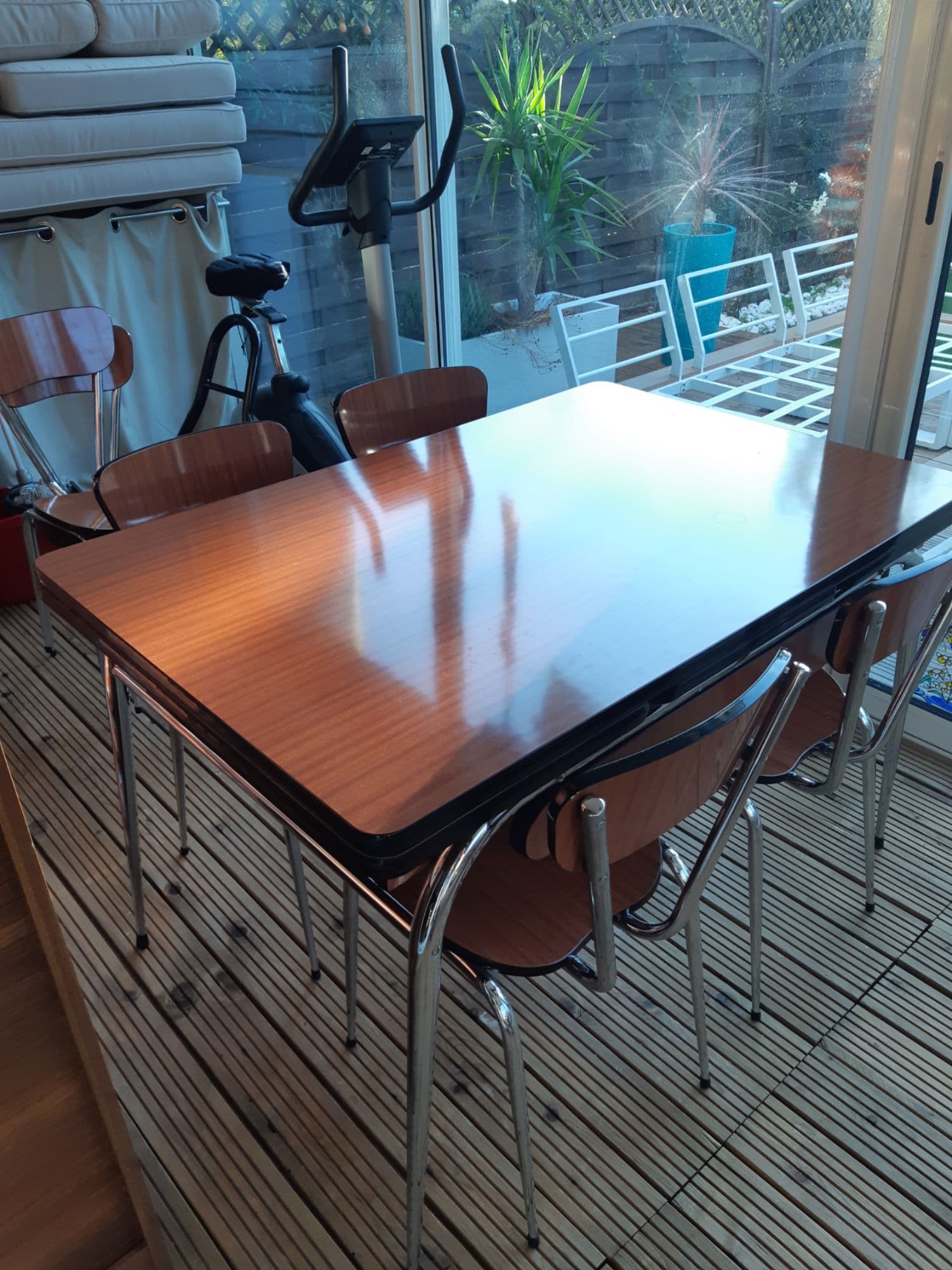 Table Et Chaises Formica