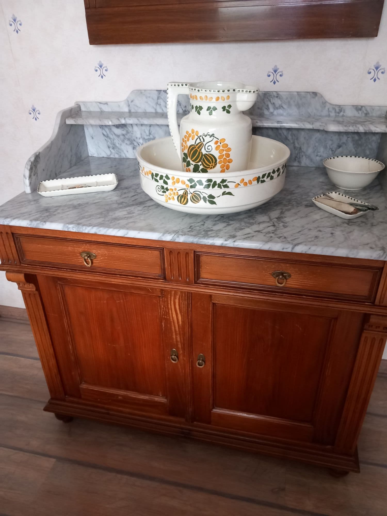 Meuble De Toilette Avec Marbre