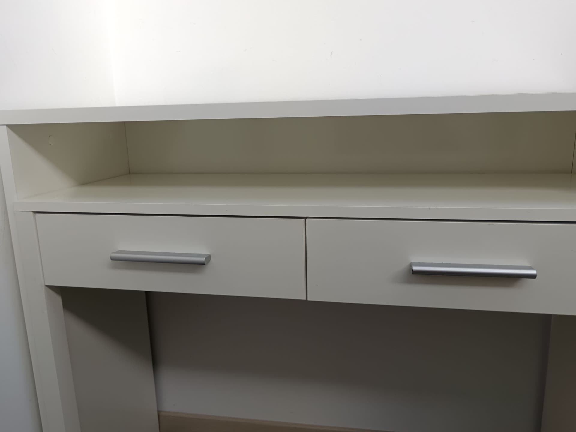 vends meuble bureau console rétractable 2 tiroirs laqué blanc