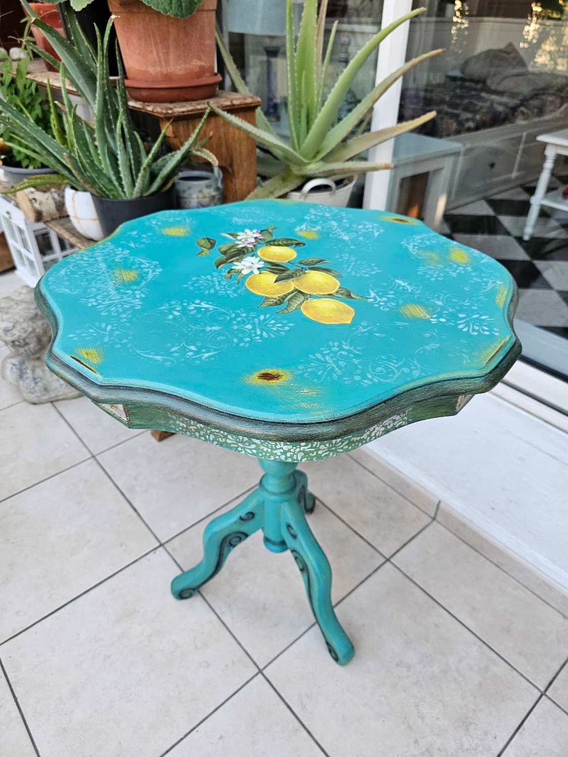 Table "Sicile