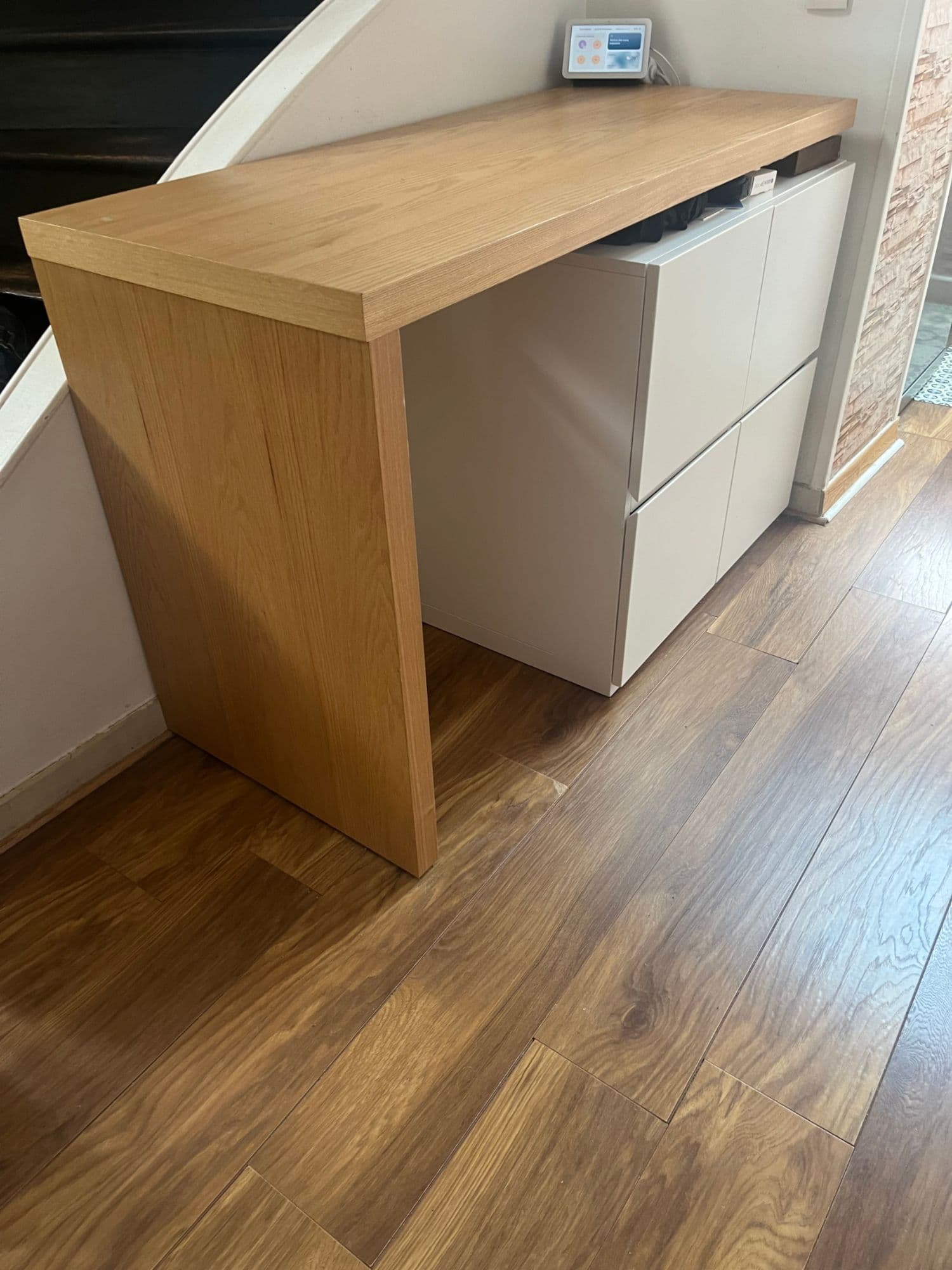 Ilot De Cuisine Modulable Et 2 Chaises De Bar De La Marque Miliboo