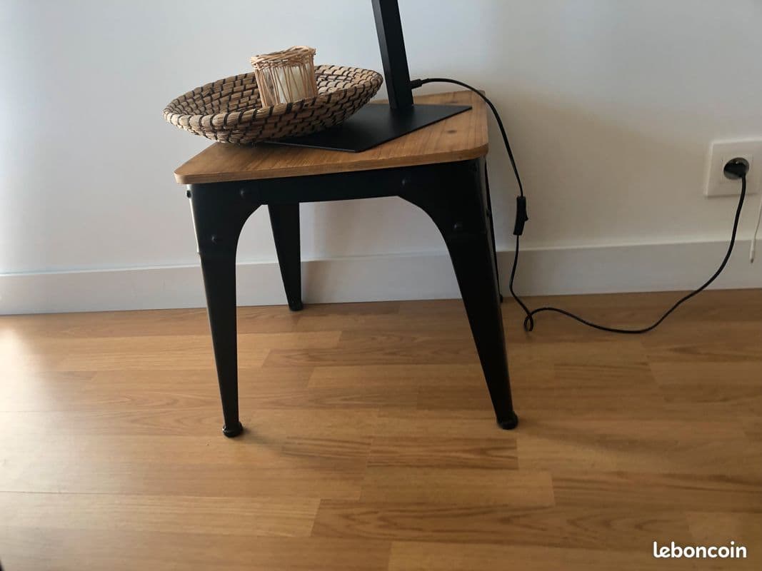 Table Style Industriel Atmosphera