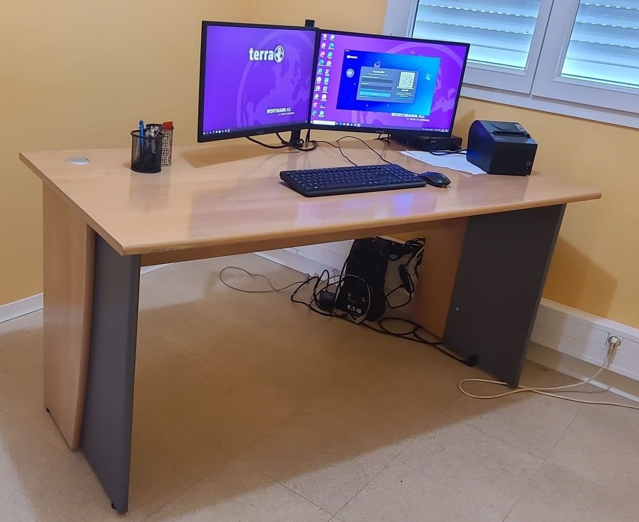 Bureau Et Meuble