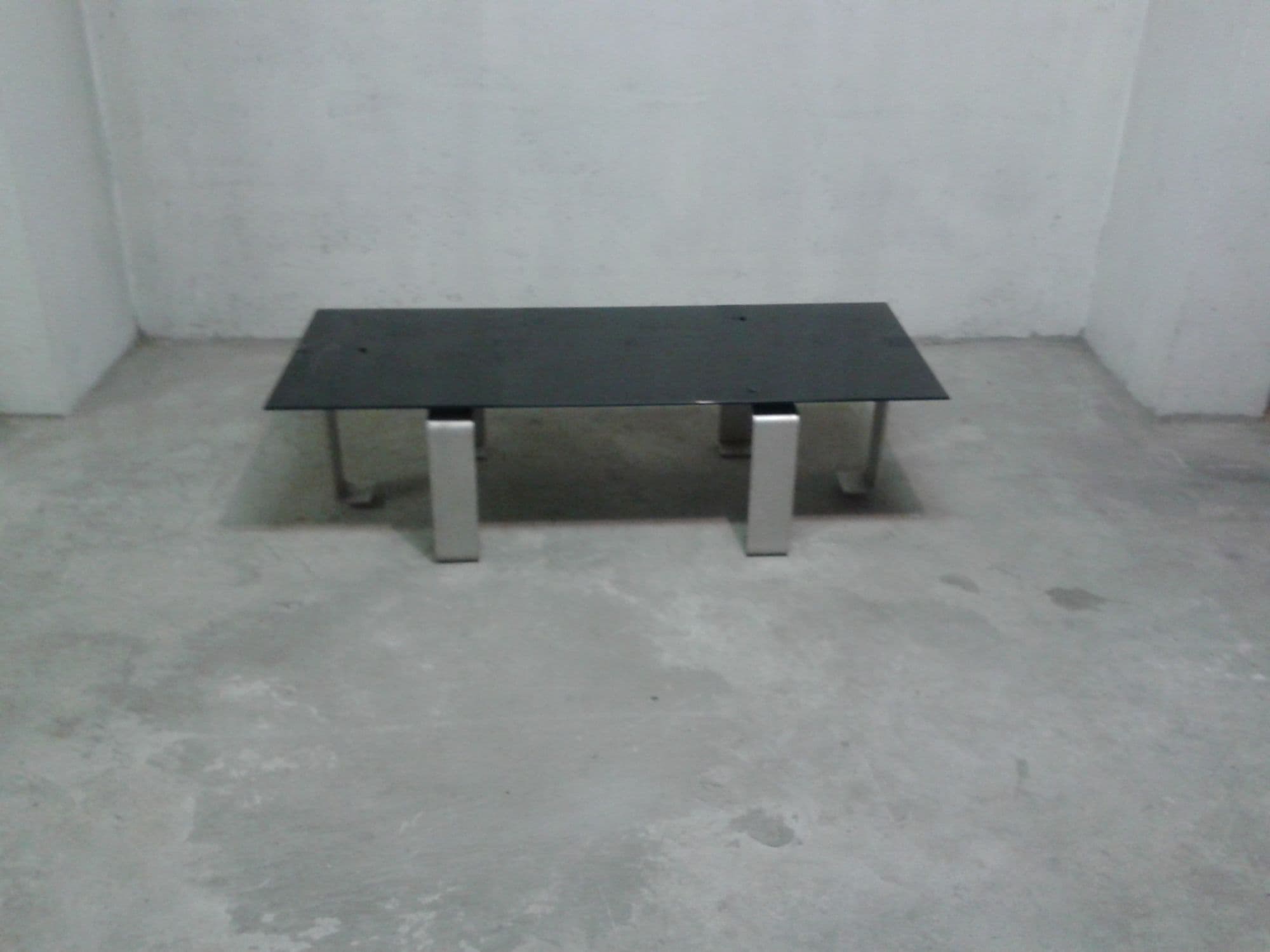 Table Basse Verre Et Aluminium Demontable Style Retro 1980 Vintage Meuble De Salon Pratique Minimaliste Decoration Interieur Mobilier Ancien Tablette 1x0.40 M