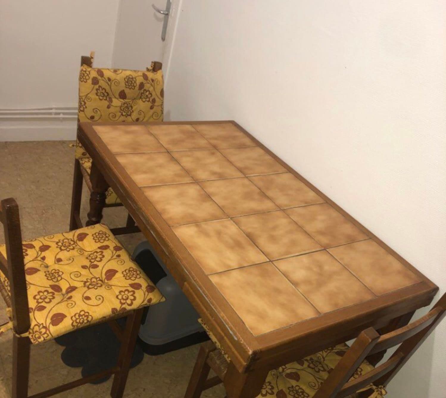 Table De Cuisine+4 Chaises