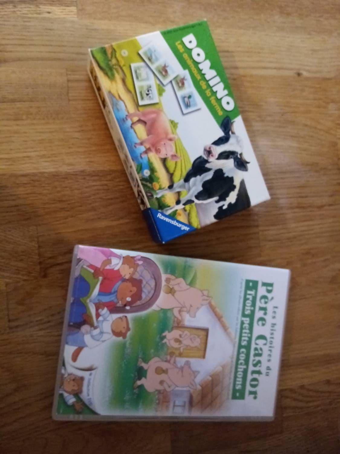 Lot D'un Jeu De Dominos Et Dvd Autour Des Animaux