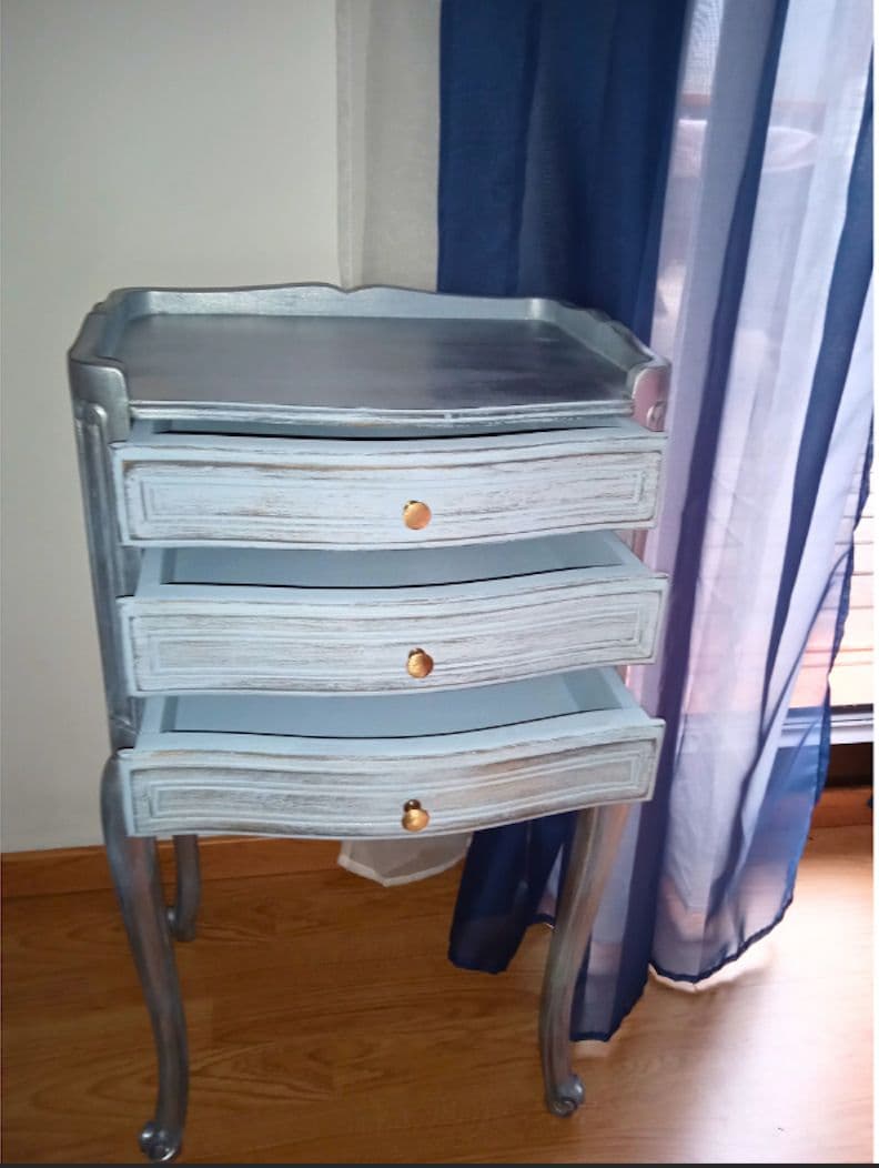 Table De Chevet Style Louis Xv ¿ Idée Cadeau Saint-Valentin !