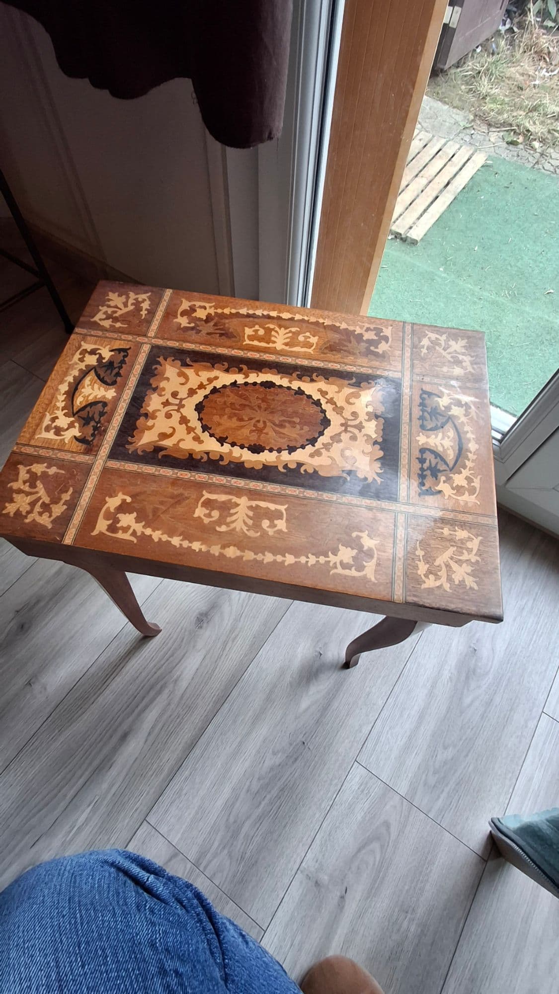 Table D'appoint En Marqueterie
