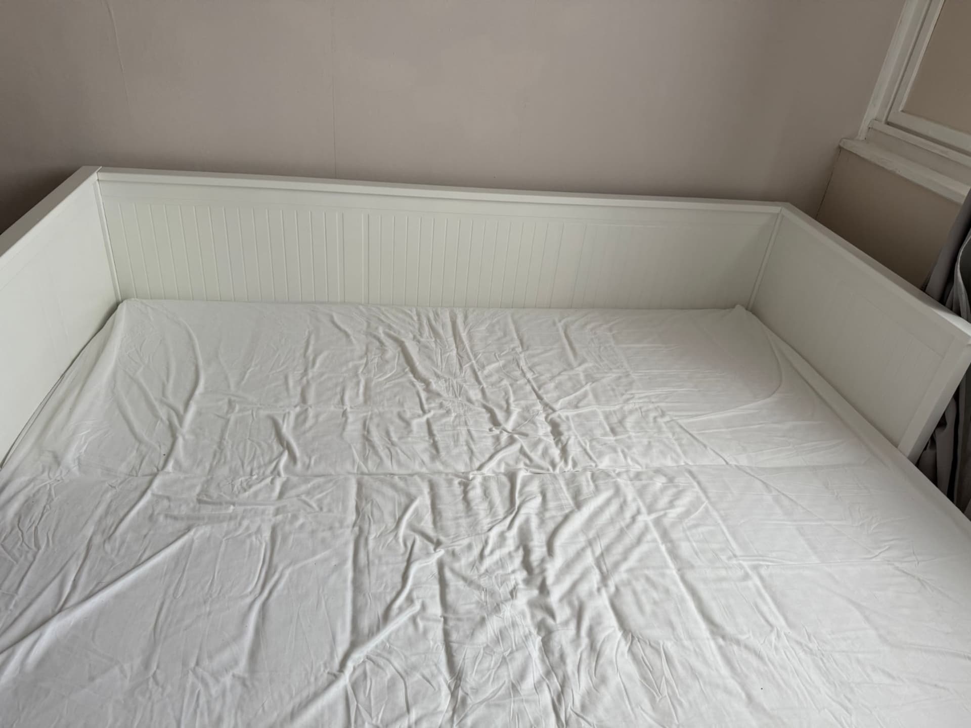 Lit Ikea Hemnes