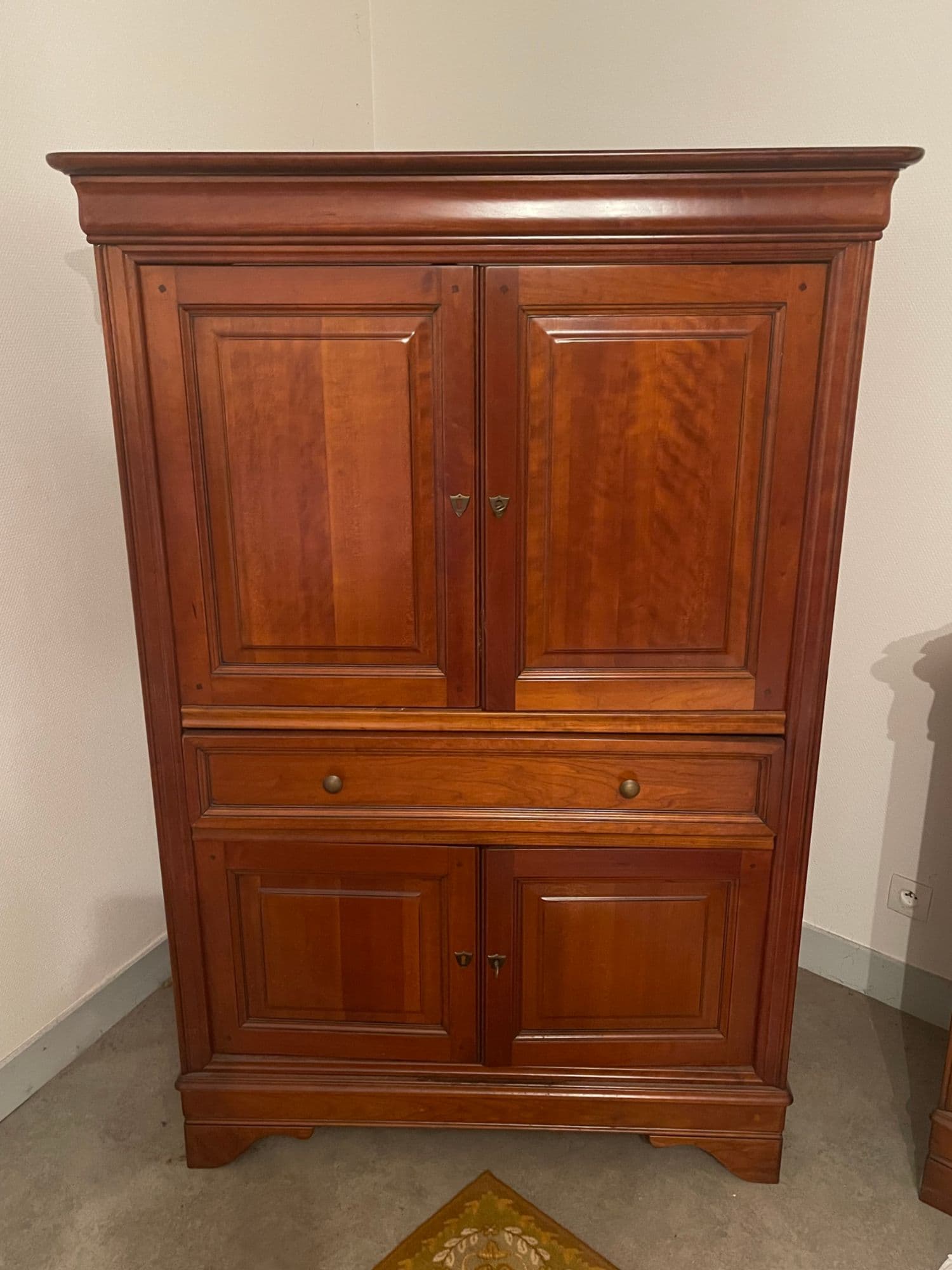 Meuble Tv En Merisier Massid Style Louis Philippe