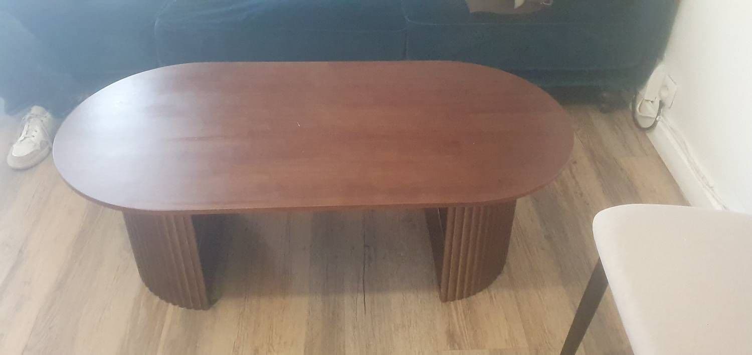 Vends 4 Chaises Et Une Table Basse