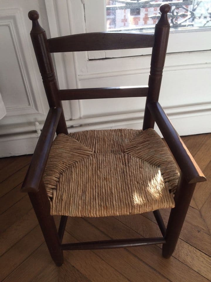 Chaise ancienne pour enfant