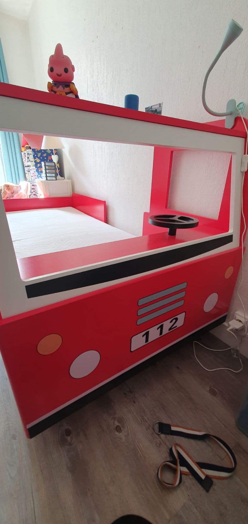 Lit Enfant Camion de Pompier Rouge 90x200 cm Barrière Anti-Chute Sommier à Lattes