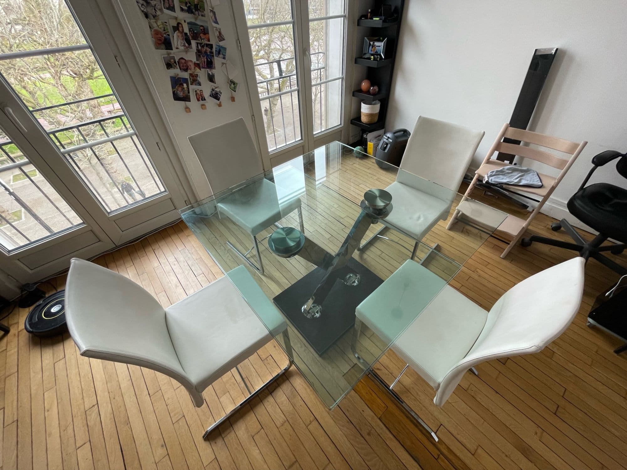 Table De Salle Et Ses Chaises Roche Bobois