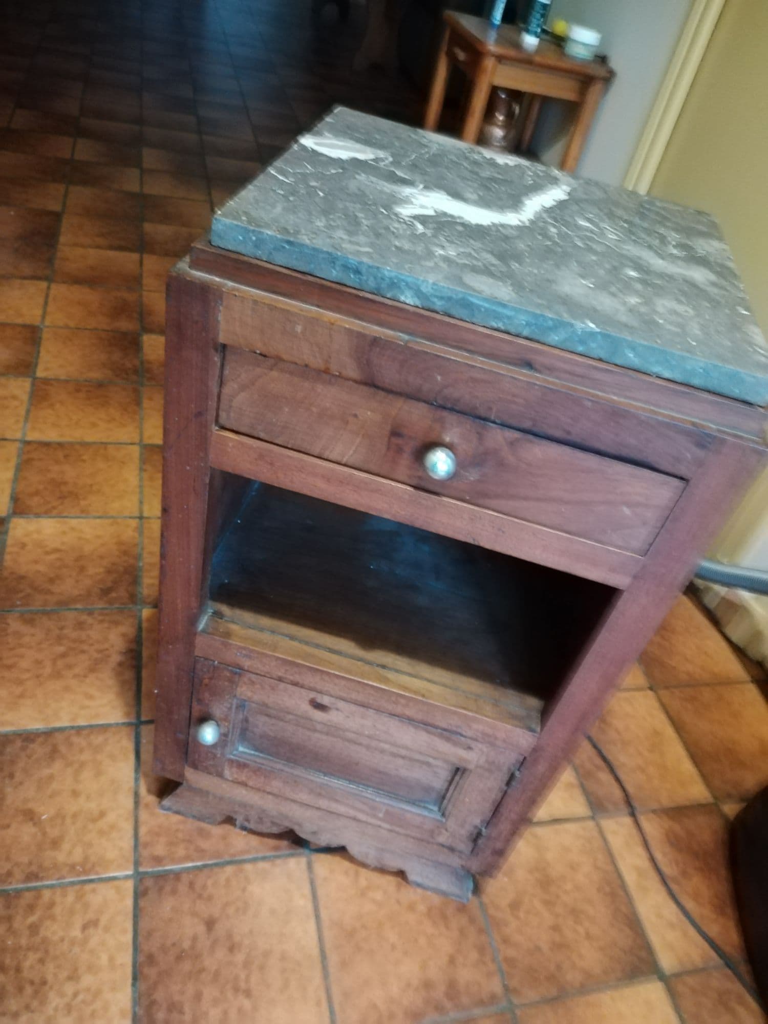 Table De Chevet Avec Plaque Marbre
