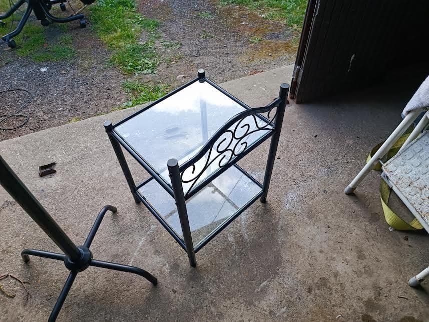 Table De Chevet Acier Et Verre Trempe