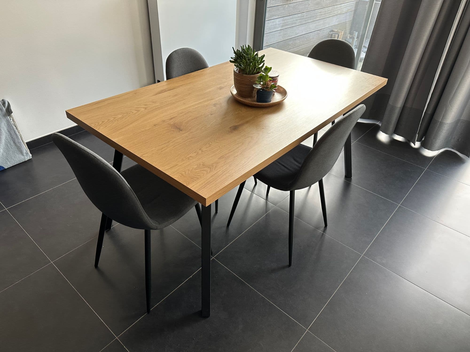 Table Pour 6 Personnes (Avec Chaises) + Meuble Tv + Tables Et Meuble Séjour