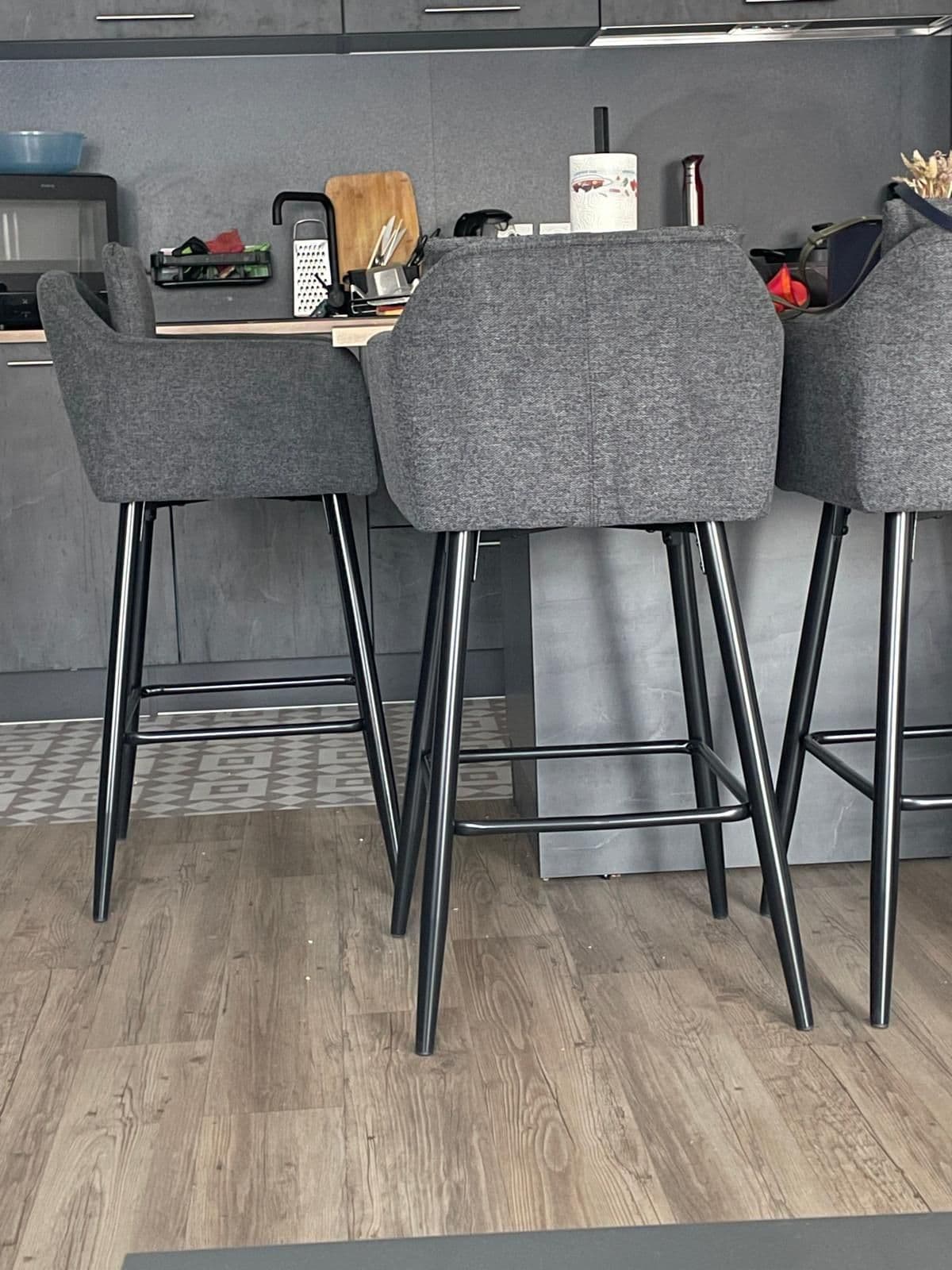 Tabouret de bar HWC-H93, tabouret de comptoir, repose-pieds métal - tissu/textile gris foncé