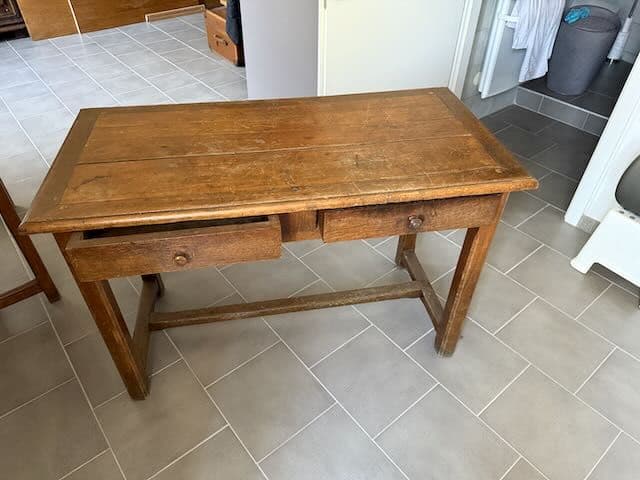 Bureau Allemand En Chene