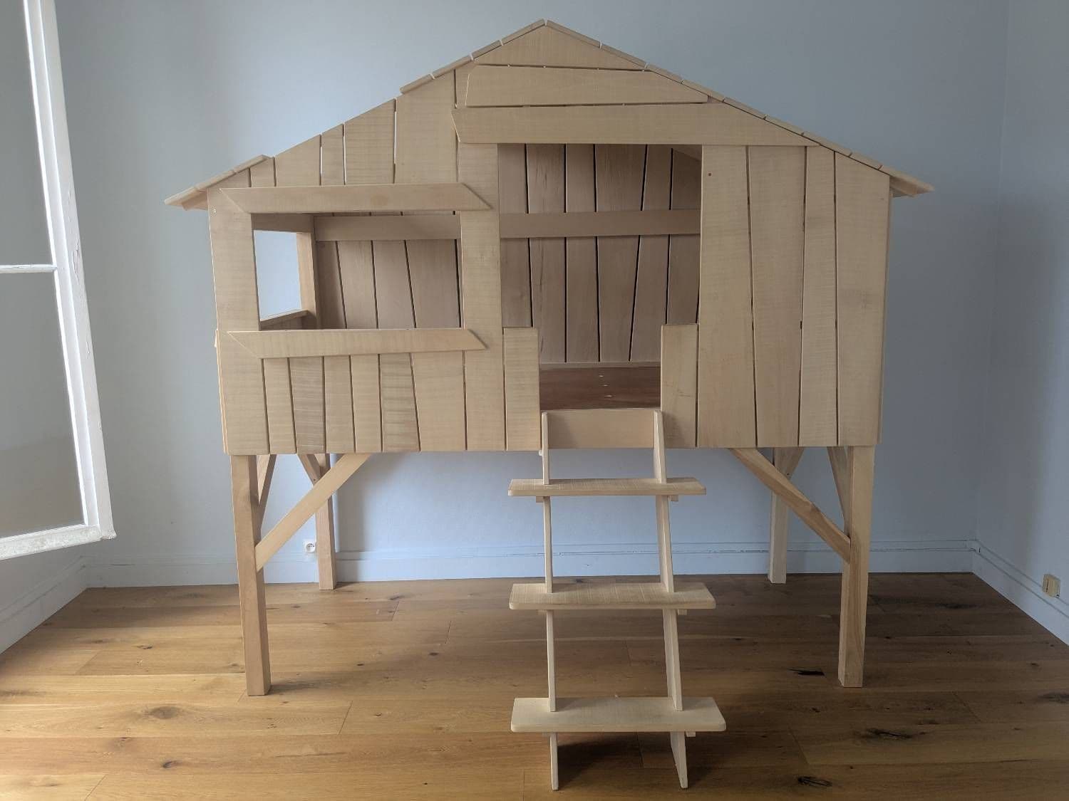 Lit cabane enfant
