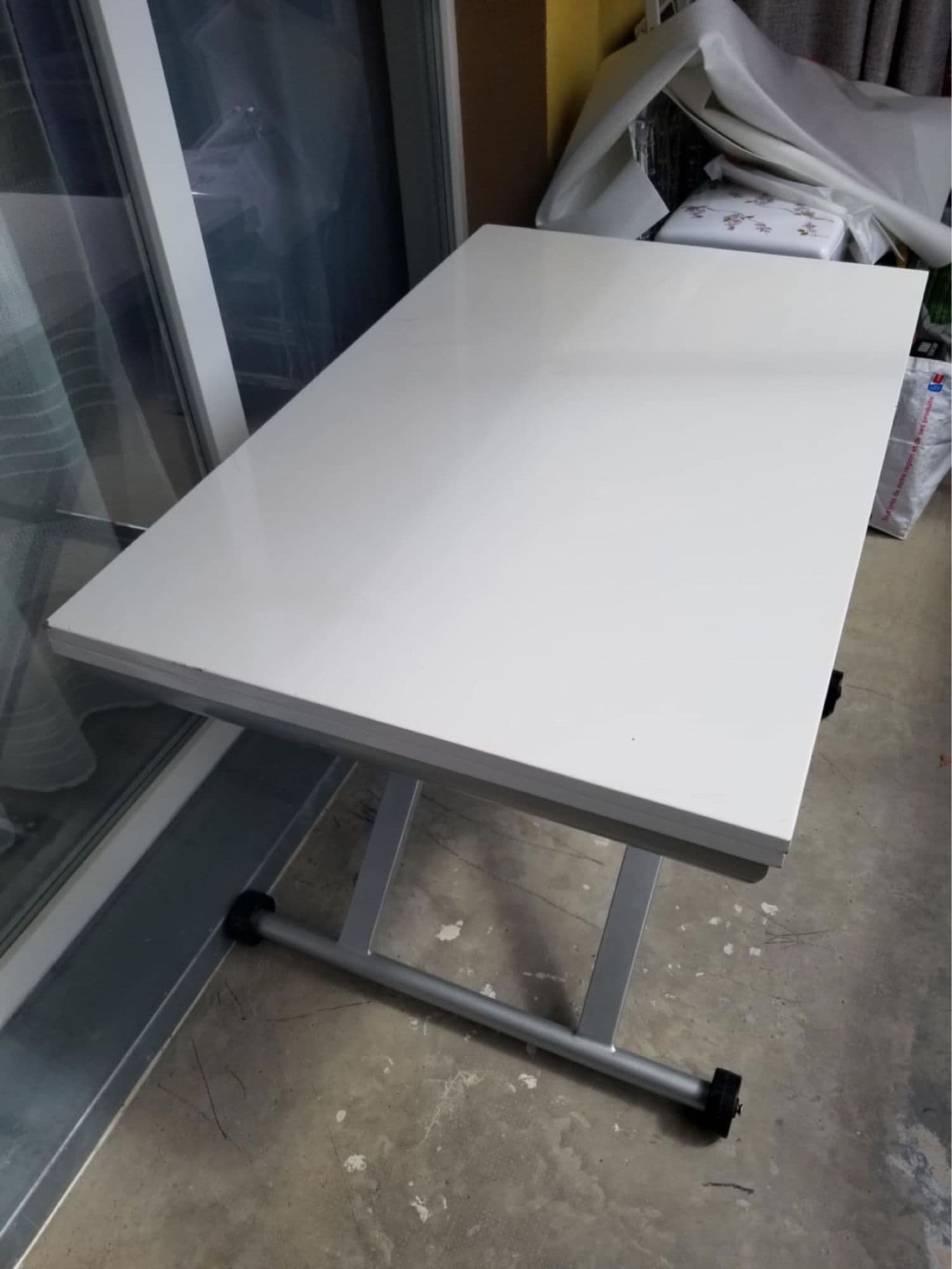 Table Basse En Très Bon État