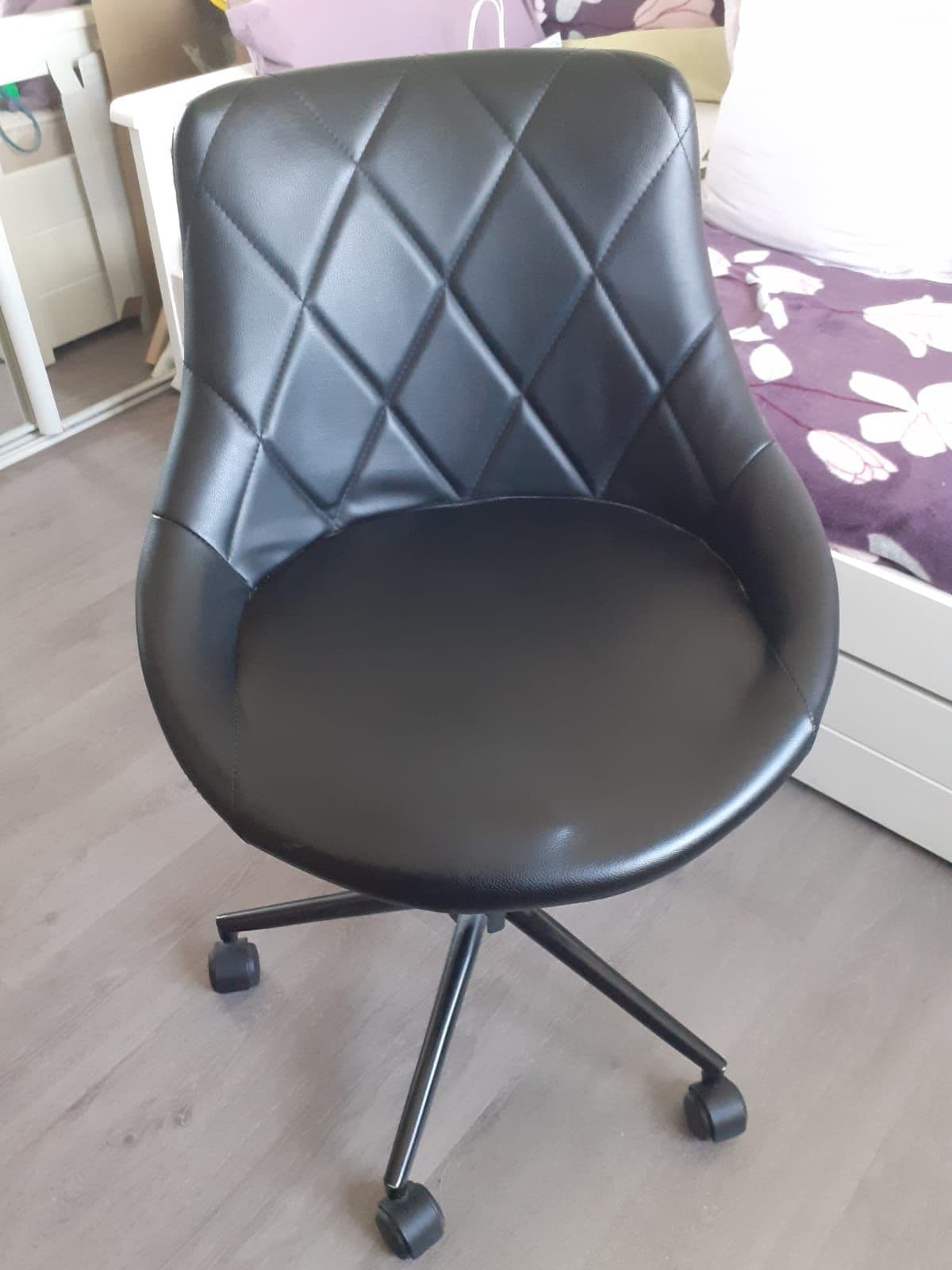 Fauteuil de bureau noir simili cuir