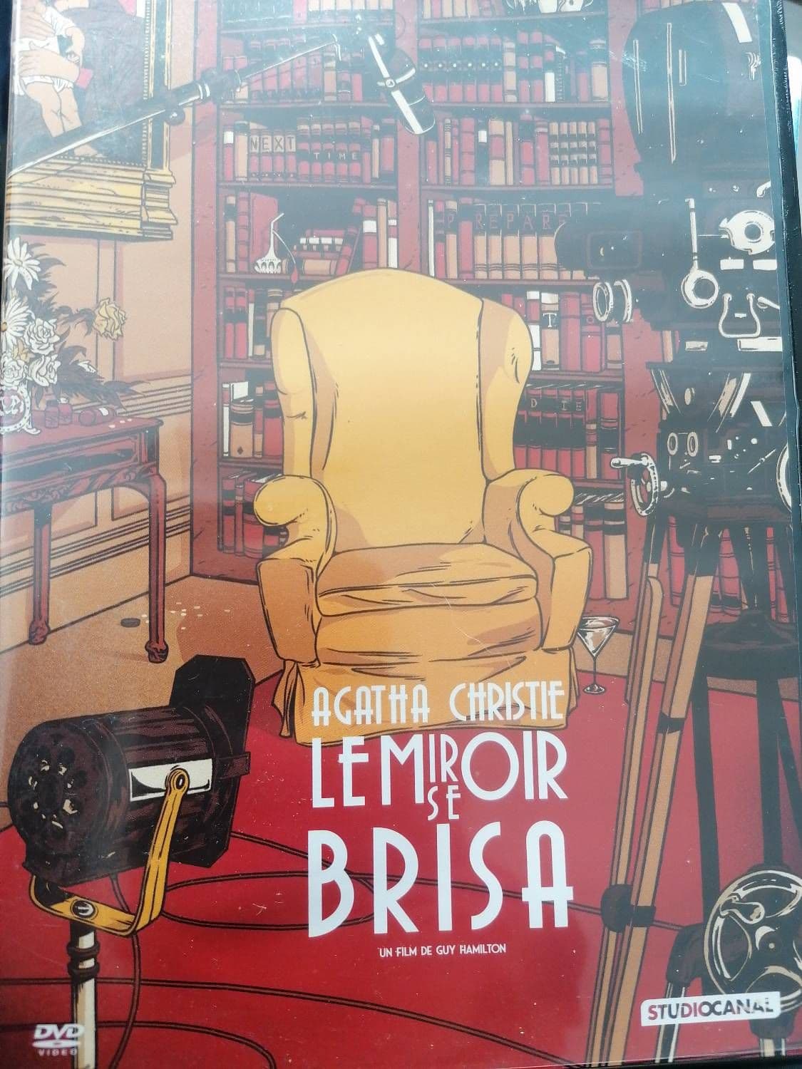 Le Miroir Se Brisa