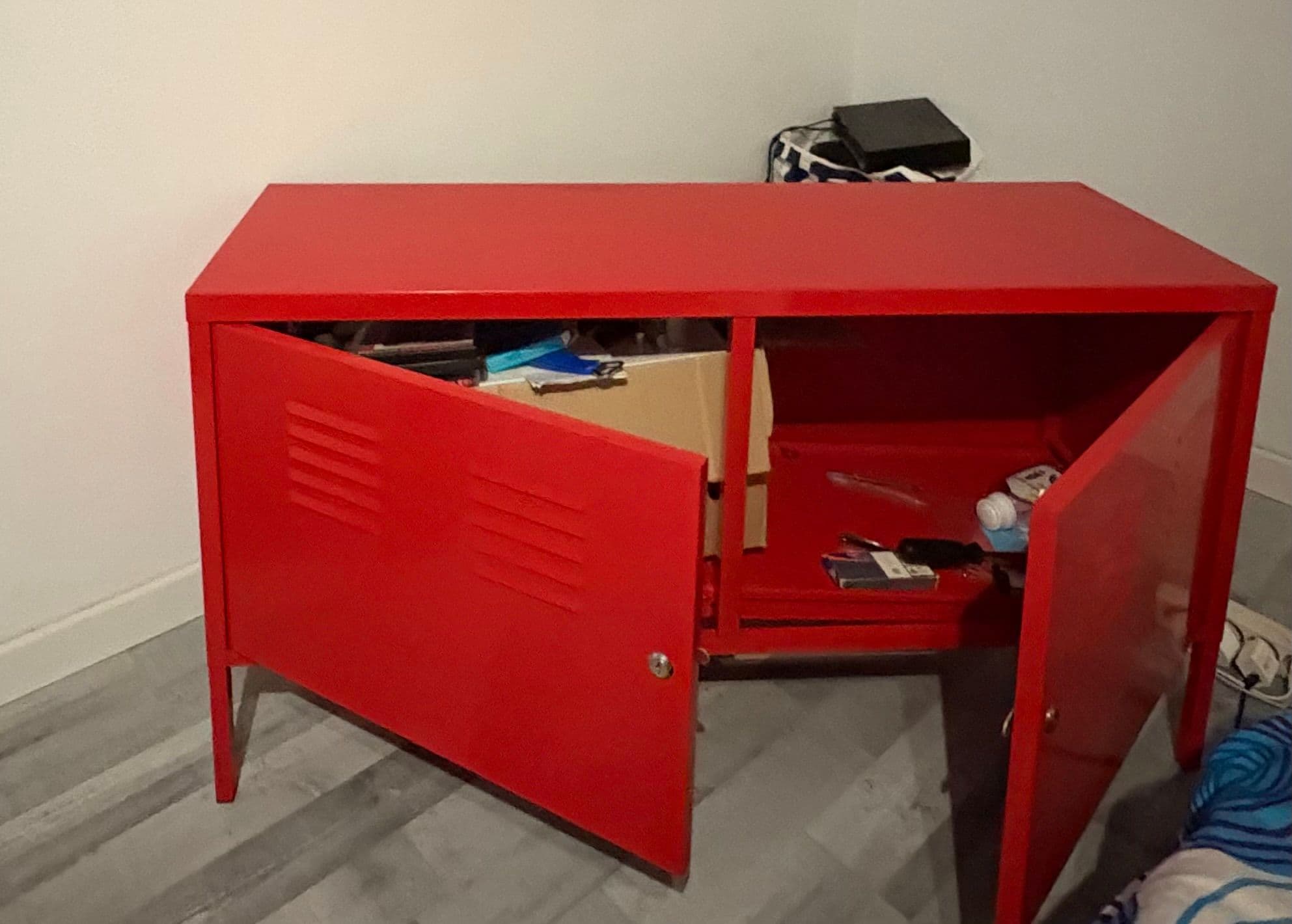 Armoire de rangement IKEA