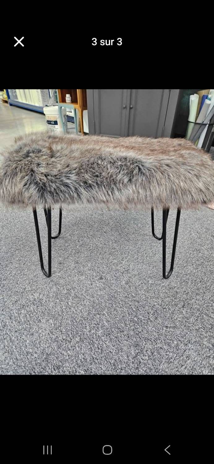 Tabouret En Fourrure