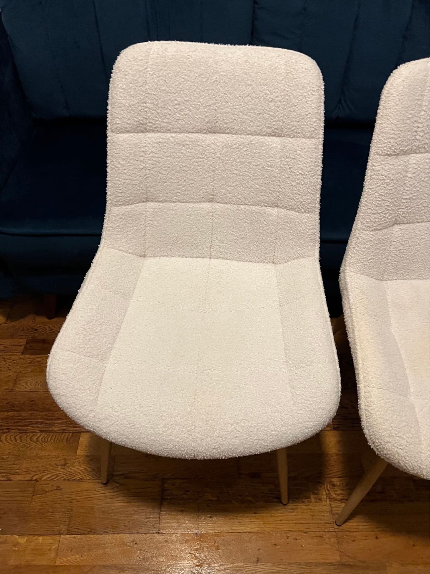 4 chaises  beige  excellent état