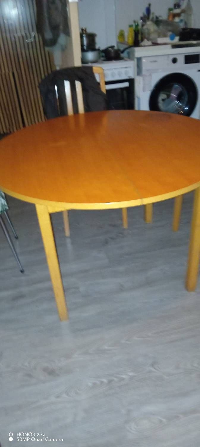 Table Ronde Salon Ou Salleva Mangé