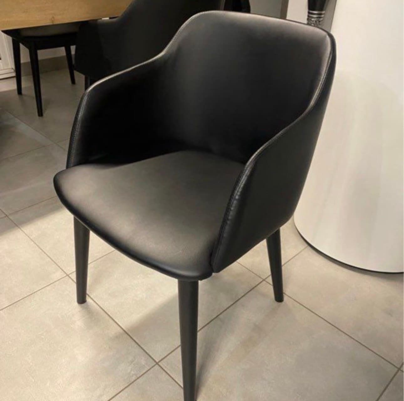 Chaise de salle à manger