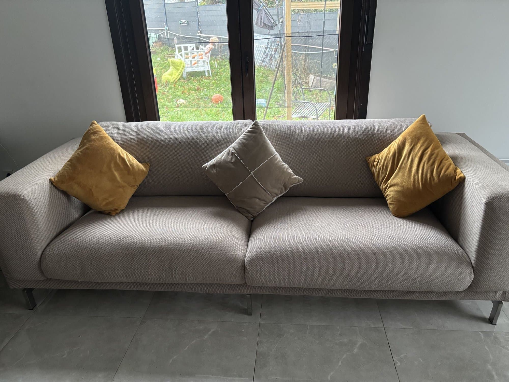 Ensemble de 2 canapés confort avec 3places chacun en excellent état