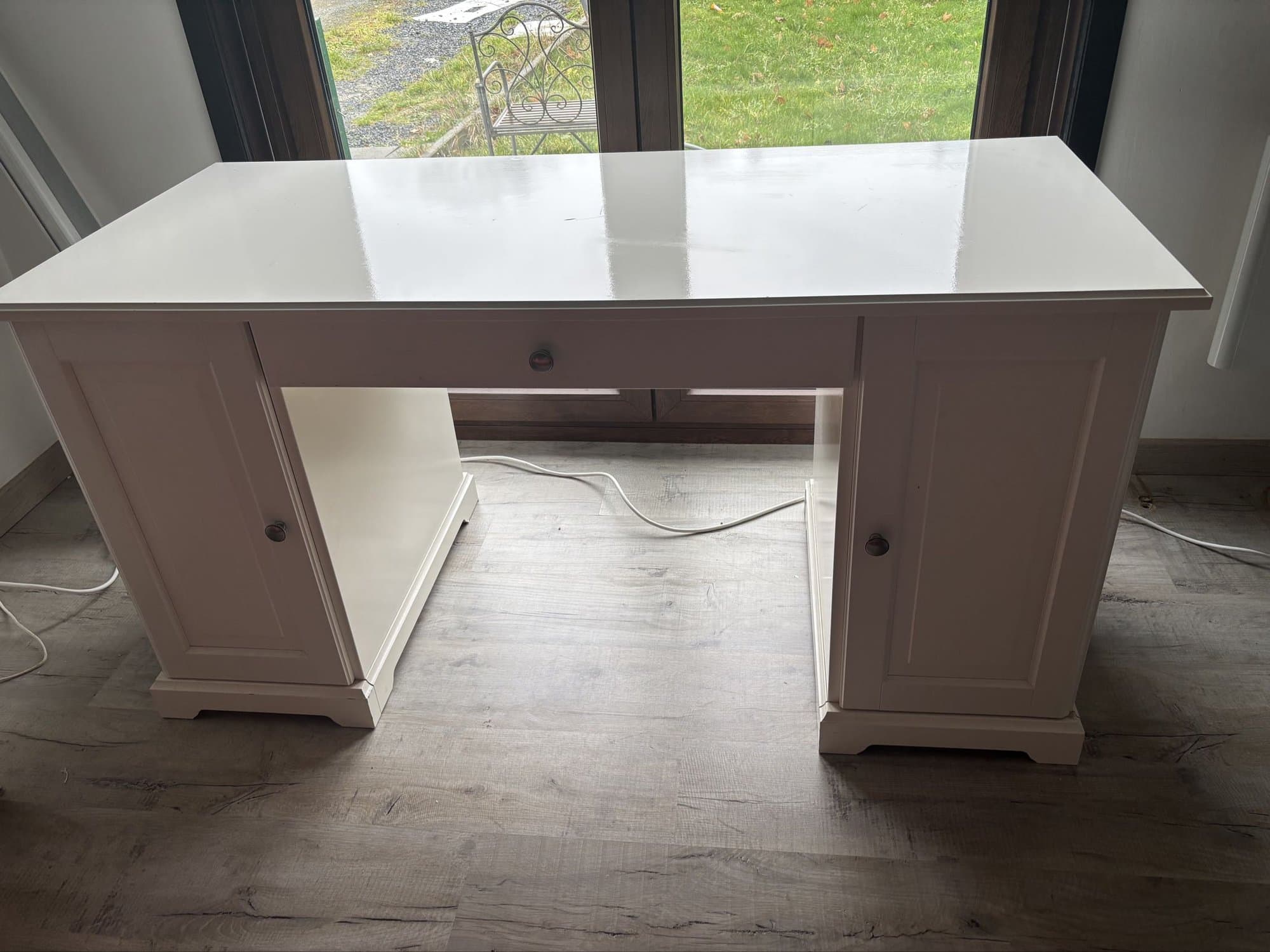 Bureau avec rangement