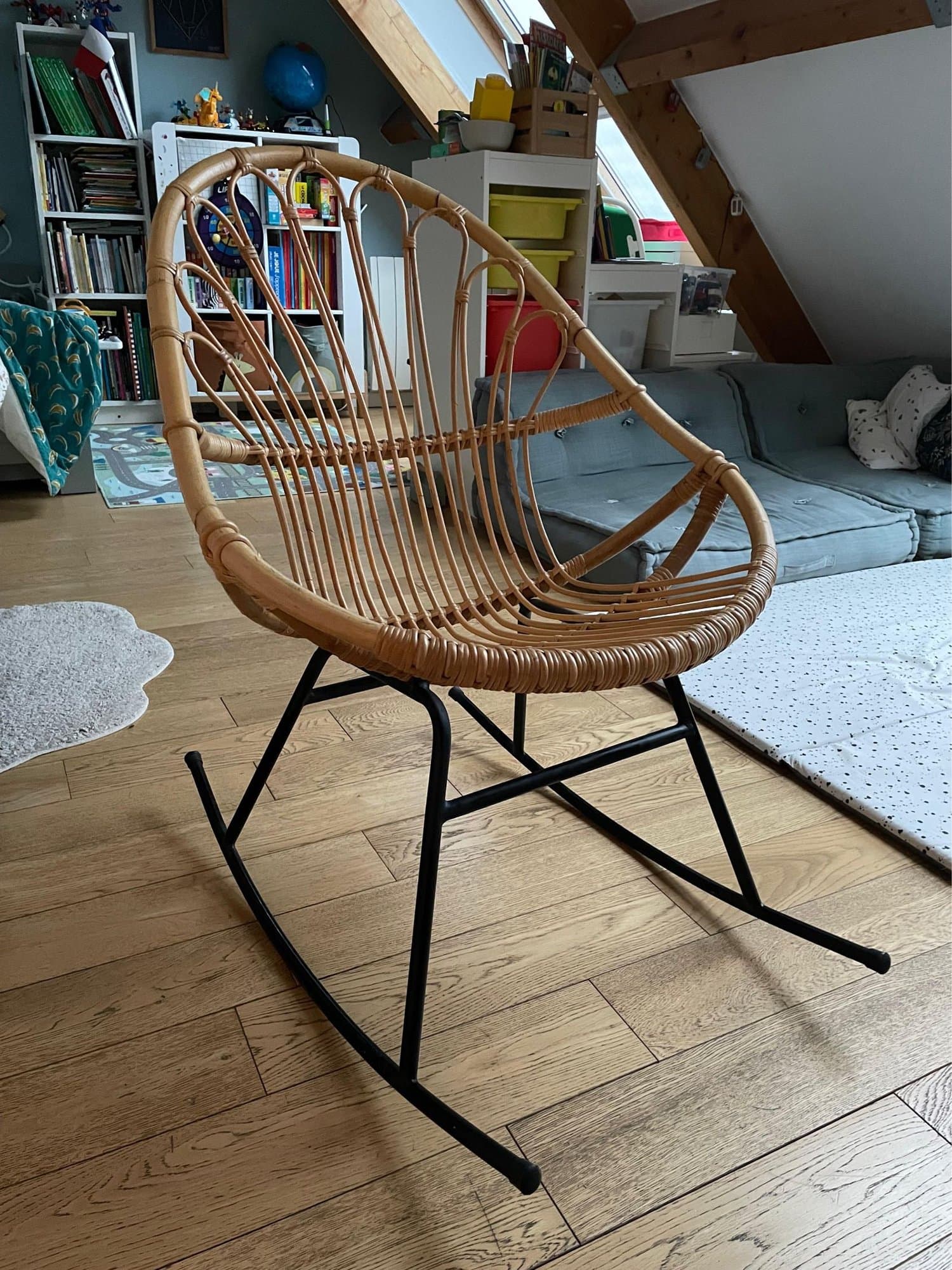 Rocking chair en rotin