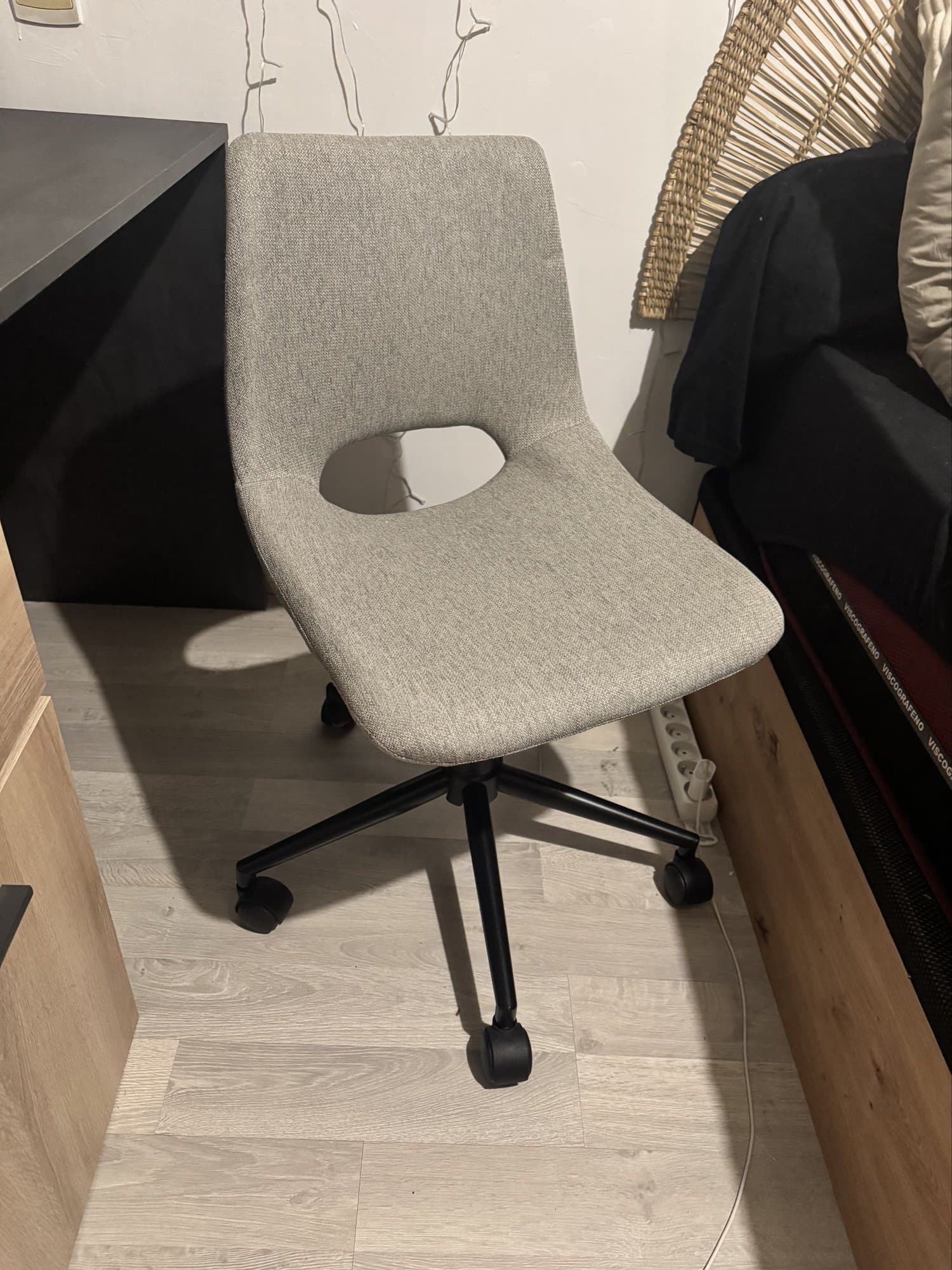 Chaise de bureau roulante