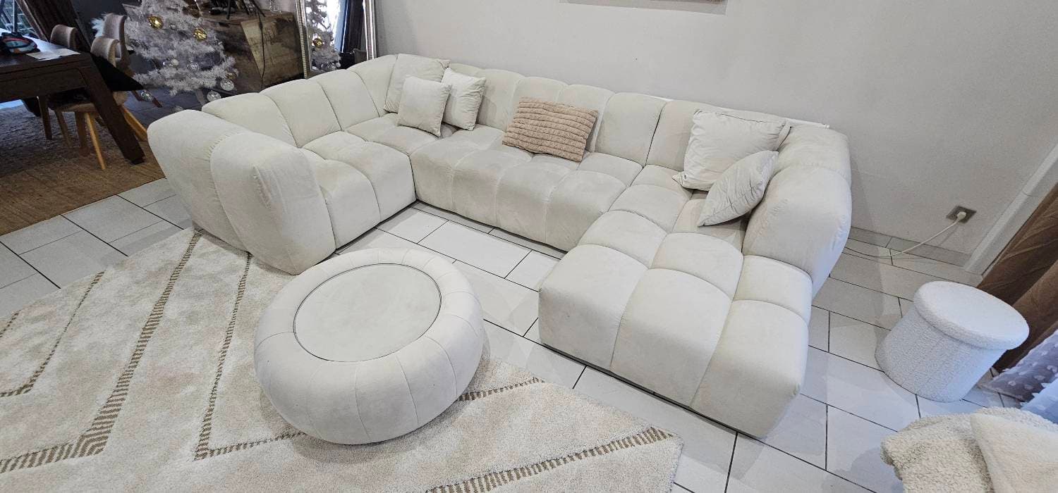 Canapé plus table basse