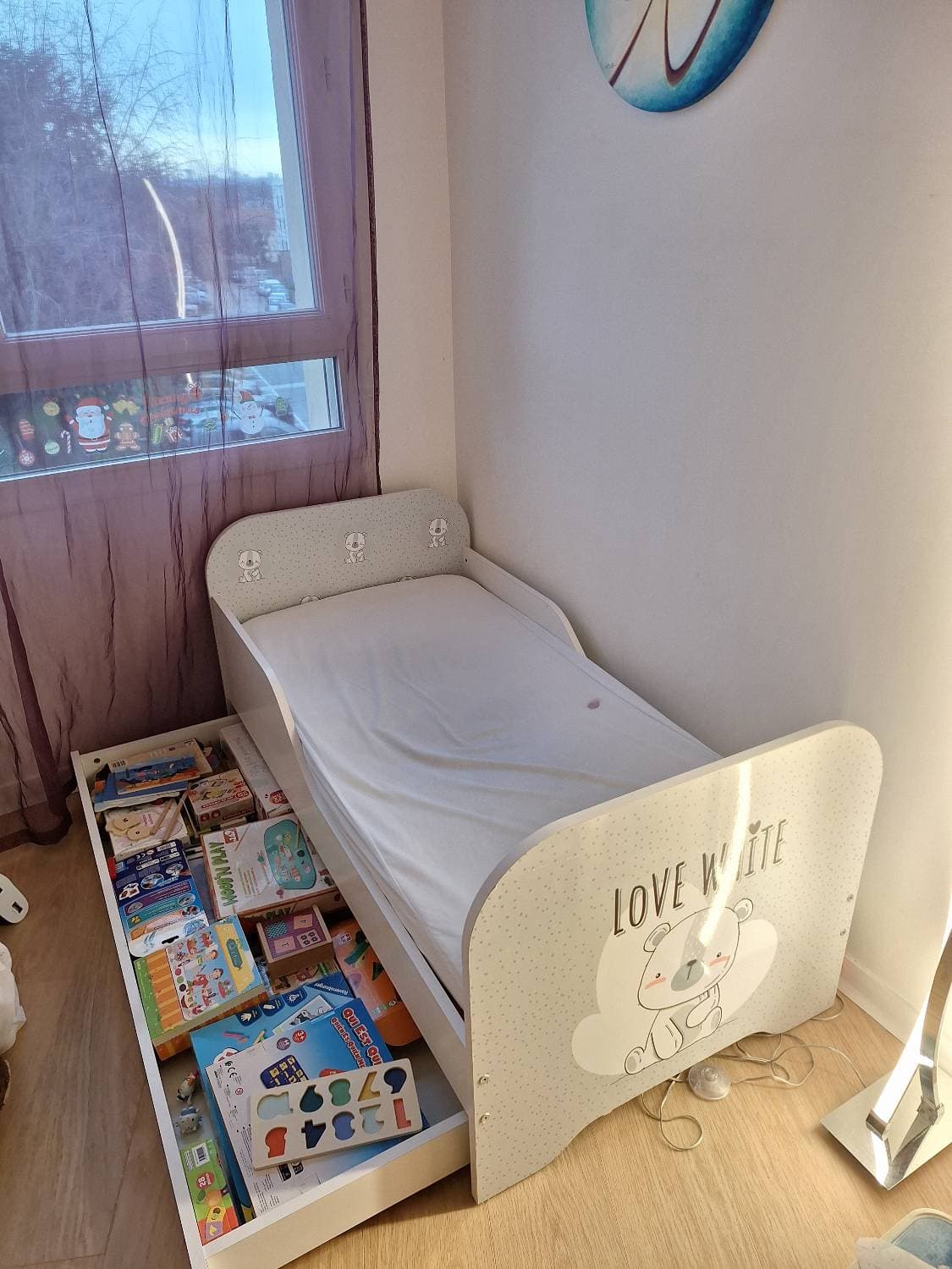 Lit enfant 90x190 très bon état et Matelas