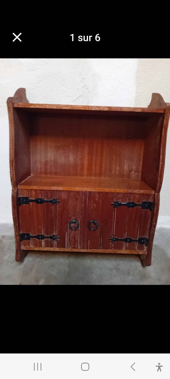 Etagere murale en bois massif