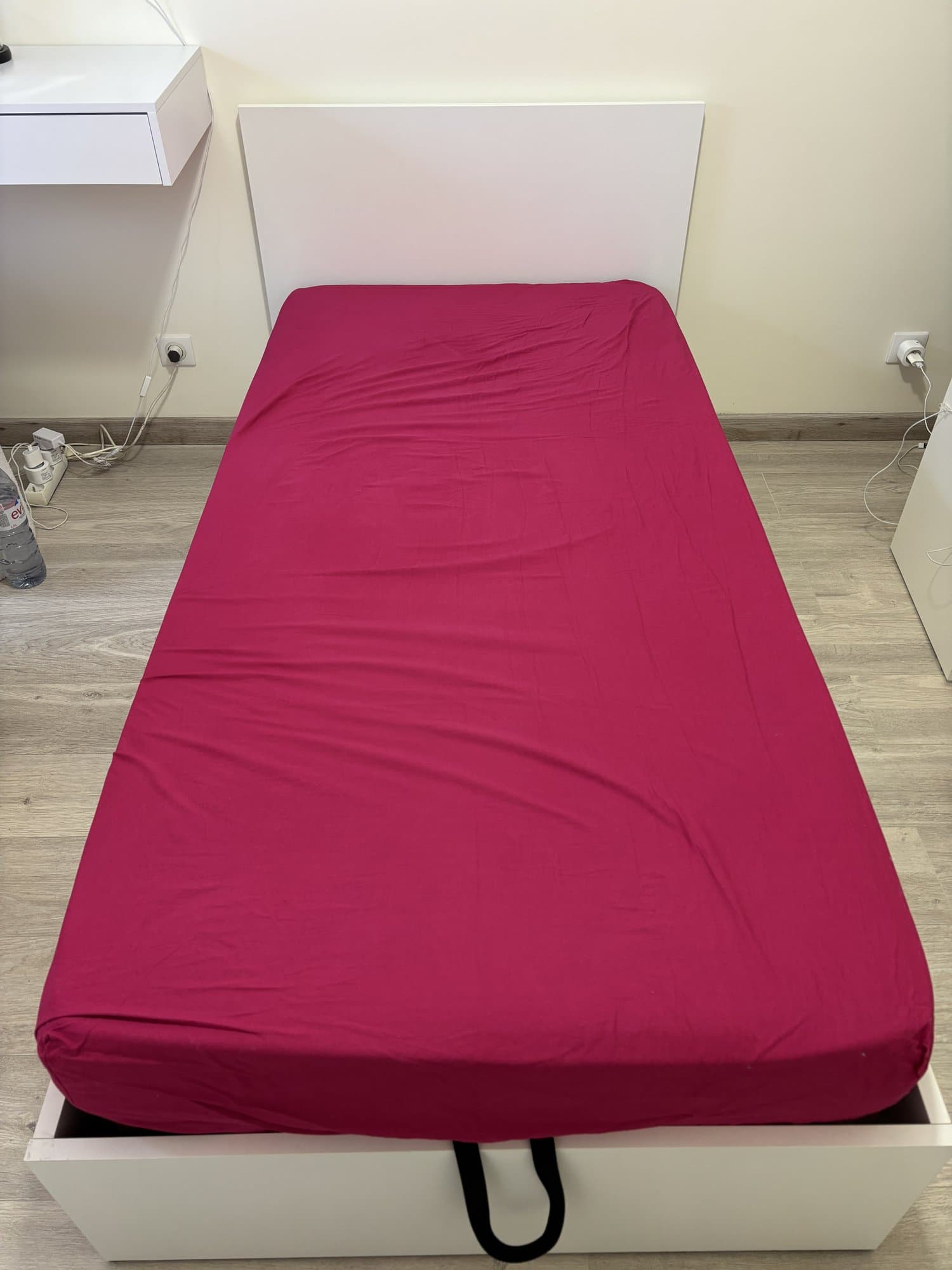 Lit coffre blanc 90x200 cm ¿ Très bon état ¿ Grand rangement