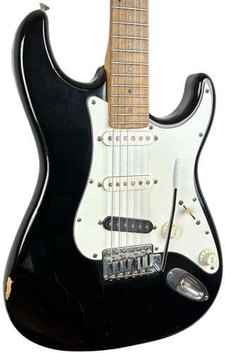 Fender Japan Stratocaster - Black svart