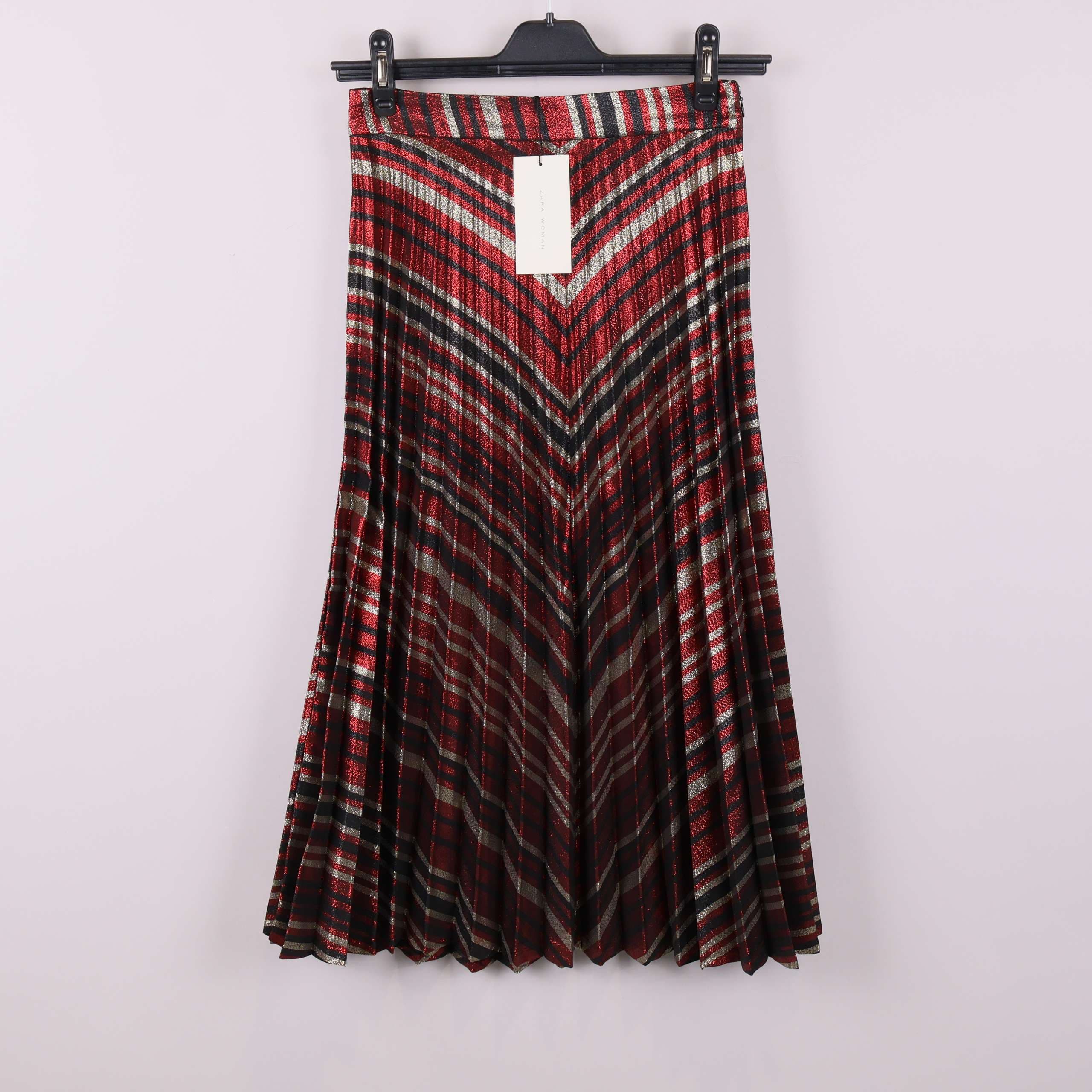 Zara plisserad kjol med metallicmönster