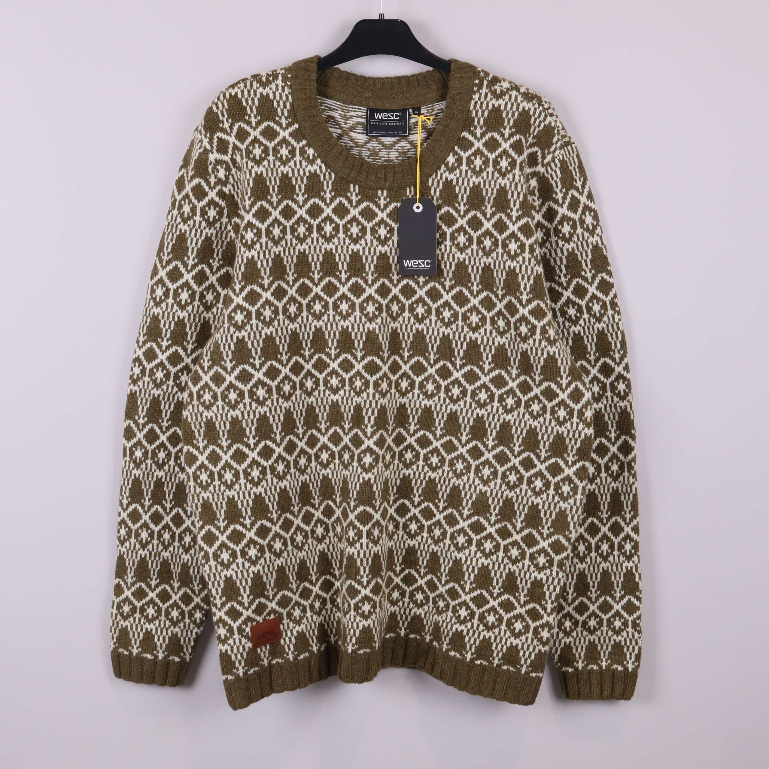 Wesc stickad tröja med mönster